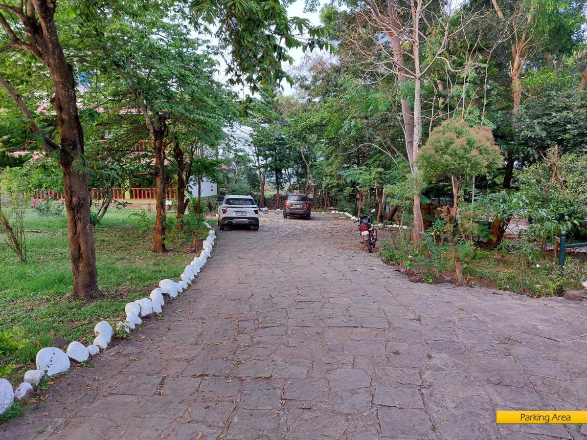 The Tiger Paw Resort Masinagudi Exterior photo